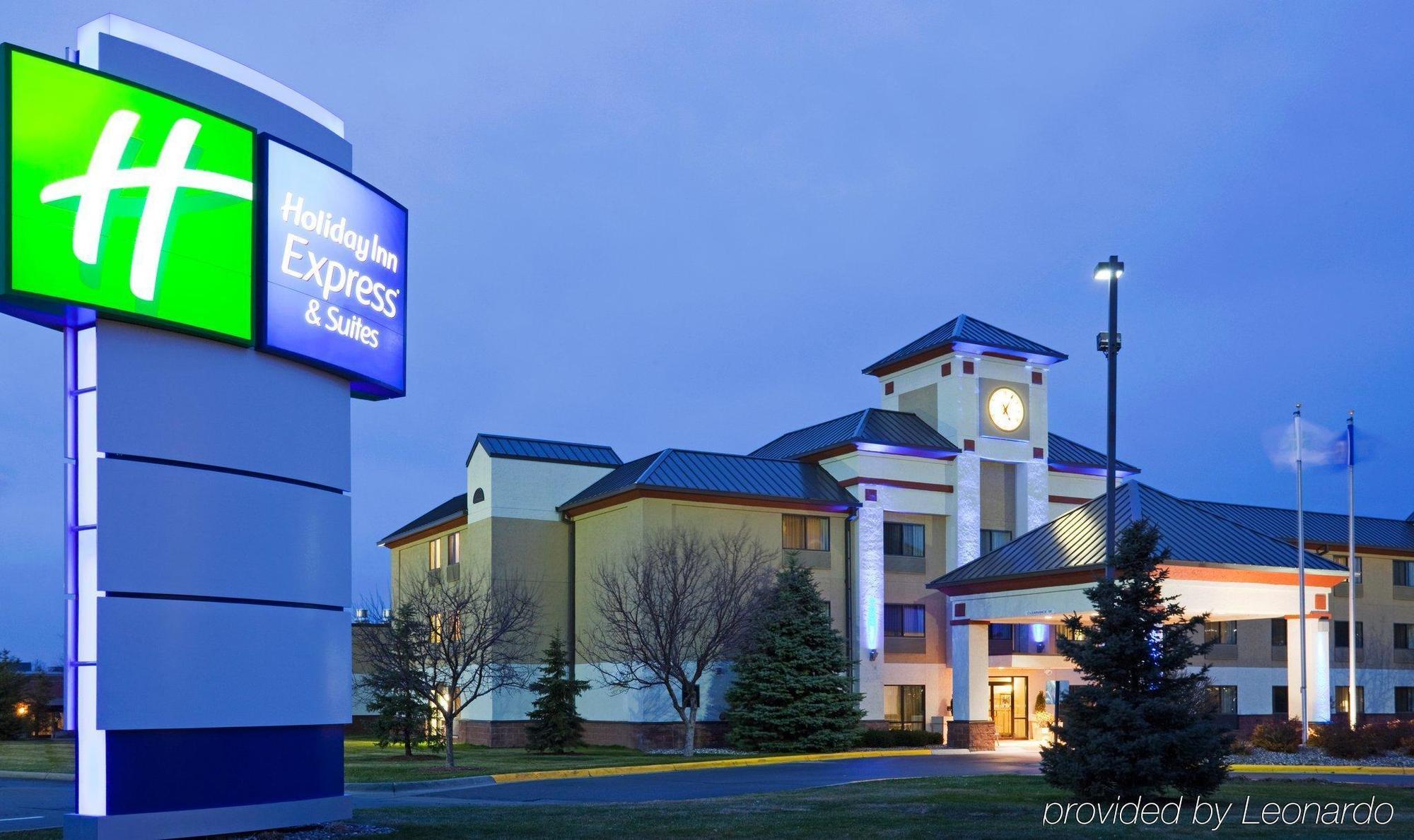 Holiday Inn Express Hotel & Suites Minneapolis-Golden Valley By Ihg Saint Louis Park Exterior photo