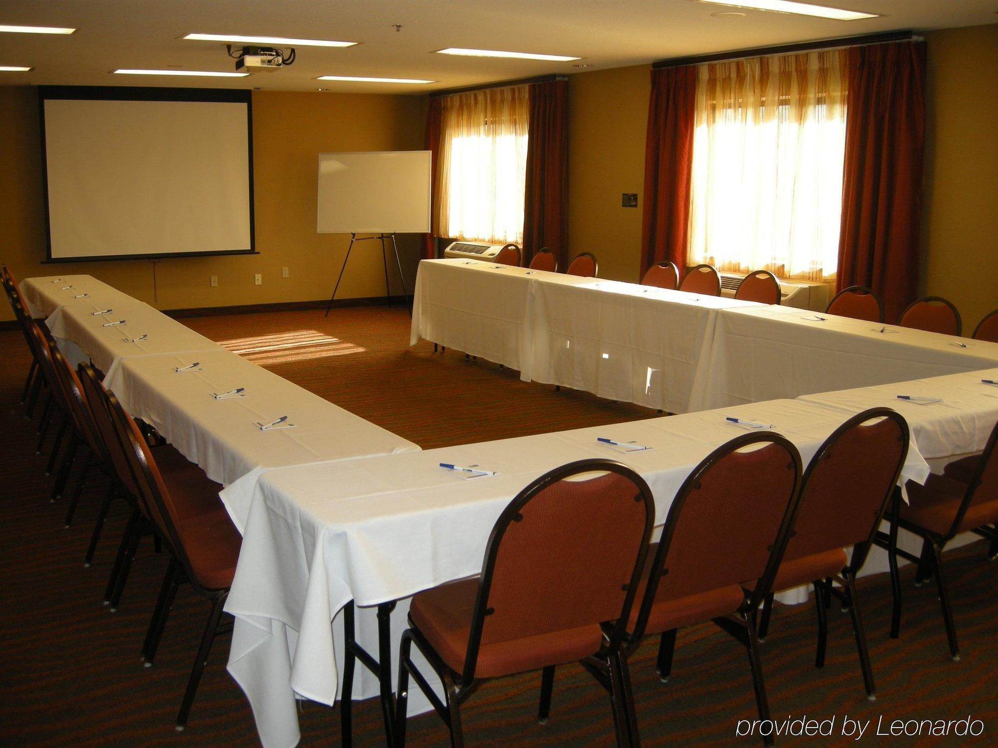 Holiday Inn Express Hotel & Suites Minneapolis-Golden Valley By Ihg Saint Louis Park Exterior photo