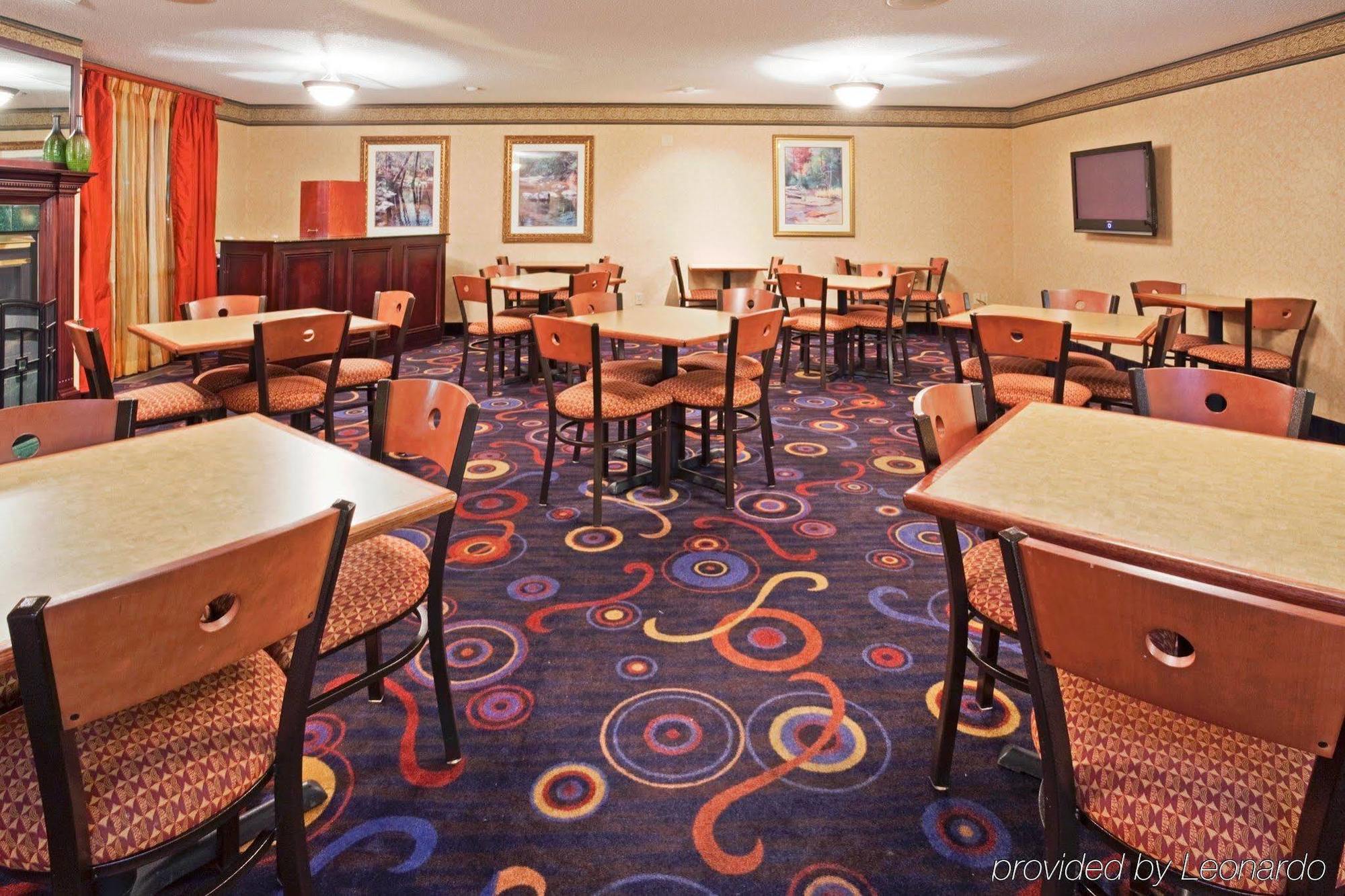 Holiday Inn Express Hotel & Suites Minneapolis-Golden Valley By Ihg Saint Louis Park Exterior photo